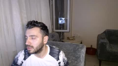 Snapshot of 2handsomeman chatting on May 9, 10:15 pm Berk online show from May 9, 10:15 pm