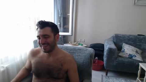 Snapshot of 2handsomeman chatting on May 12, 12:35 pm Berk online show from May 12, 12:35 pm