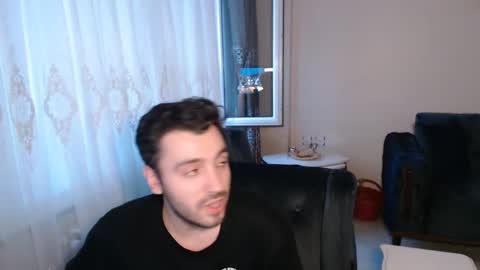 Snapshot of 2handsomeman chatting on May 27, 5:32 pm Berk online show from May 27, 5:32 pm