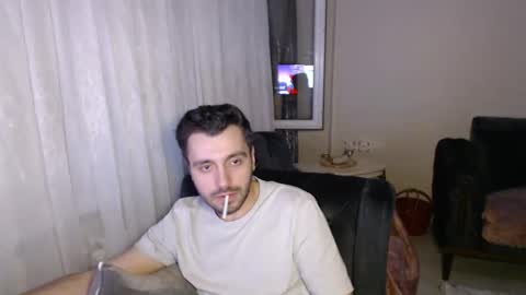 Snapshot of 2handsomeman chatting on May 30, 9:12 pm Berk online show from May 30, 9:12 pm
