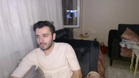 Snapshot of 2handsomeman chatting on May 31, 6:09 pm Berk online show from May 31, 6:09 pm