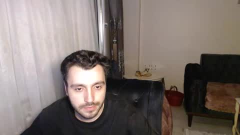 Snapshot of 2handsomeman chatting on June 2, 3:19 am Berk online show from June 2, 3:19 am