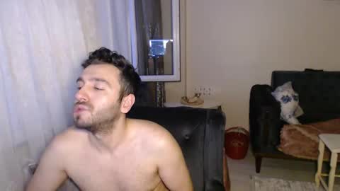 Snapshot of 2handsomeman chatting on June 3, 5:51 pm Berk online show from June 3, 5:51 pm