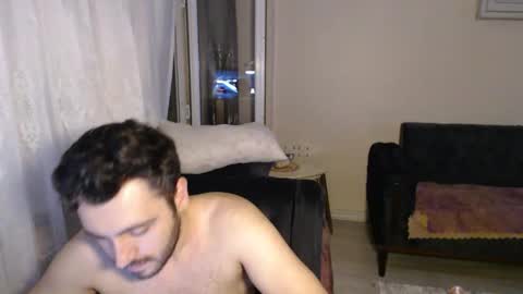 Snapshot of 2handsomeman chatting on June 4, 9:21 pm Berk online show from June 4, 9:21 pm