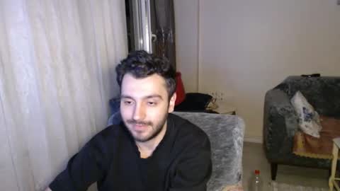 Snapshot of 2handsomeman chatting on June 5, 6:35 pm Berk online show from June 5, 6:35 pm