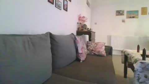 2hott4 online show from March 29, 4:12 am