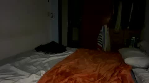 Snapshot of 2littlefox chatting on February 9, 2:04 am 2littlefox online show from February 9, 2:04 am