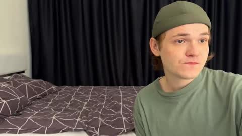 Snapshot of 2nc_ chatting on September 11, 11:10 am Eleot online show from September 11, 11:10 am