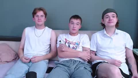 Snapshot of 2nc_ chatting on September 24, 8:17 am Eleot online show from September 24, 8:17 am