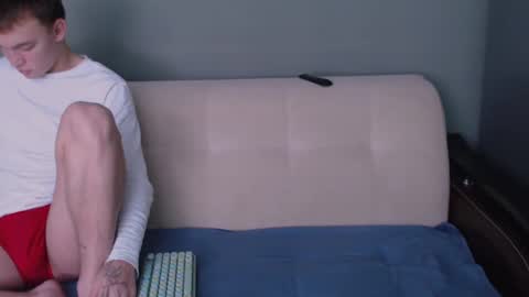 Snapshot of 2nc_ chatting on October 6, 8:34 am Eleot online show from October 6, 8:34 am