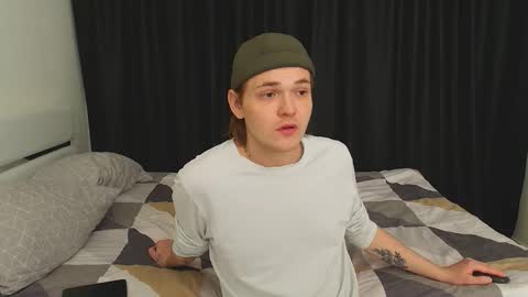 Snapshot of 2nc_ chatting on October 11, 1:09 pm Eleot online show from October 11, 1:09 pm