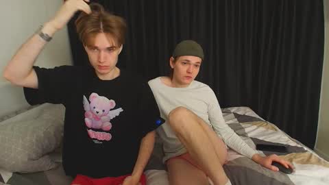 Snapshot of 2nc_ chatting on October 14, 9:21 am Eleot online show from October 14, 9:21 am