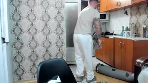 2sexymuscles online show from November 3, 8:54 pm