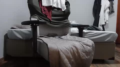 Snapshot of 3034940 chatting on September 24, 2:42 pm Ask me online show from September 24, 2:42 pm