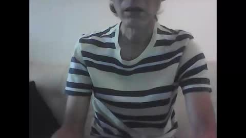 Snapshot of 34colombiano34 chatting on May 25, 8:31 am 34colombiano34 online show from May 25, 8:31 am