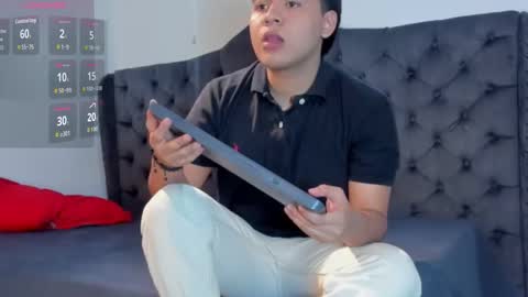 Snapshot of 3guy3 chatting on November 12, 7:24 pm Guy 1 Guy 2 Guy 3. online show from November 12, 7:24 pm