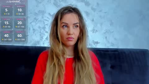 Ella online show from March 8, 8:01 pm