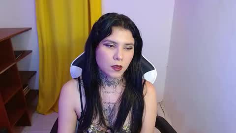 erika online show from October 26, 1:11 am