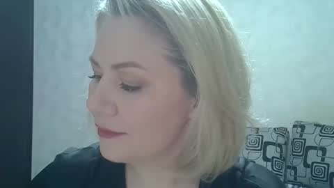 3susie online show from December 17, 4:13 pm