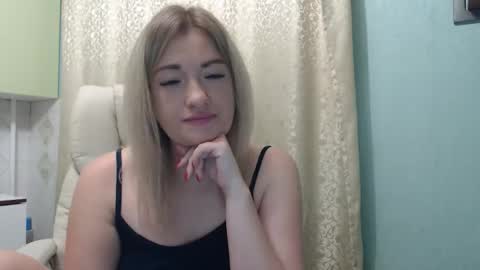 3sweetcandy3 online show from November 5, 11:49 pm