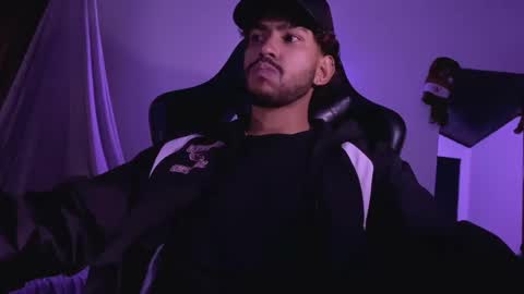 E V I L online show from November 23, 10:09 pm