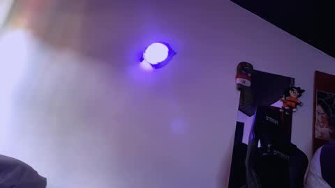 E V I L online show from December 3, 8:18 pm