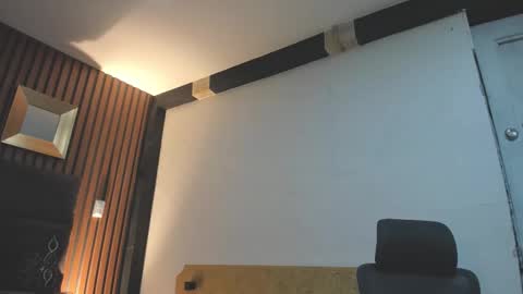 3X NAXAA online show from November 2, 1:13 pm