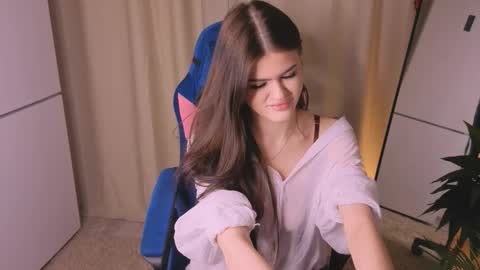 Eva online show from March 1, 6:37 am