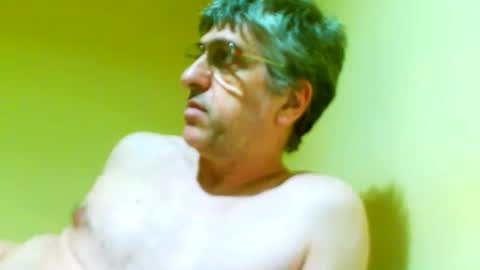 Snapshot of 41bigdick41 chatting on June 8, 4:13 am 41bigdick41 online show from June 8, 4:13 am