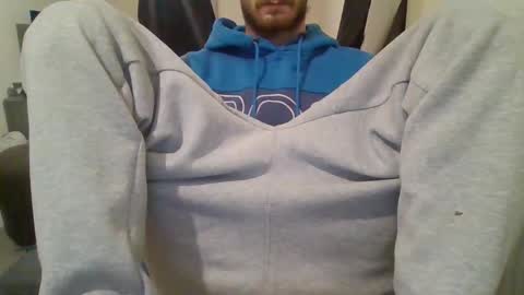 420feetloverr420 online show from October 24, 2:41 am