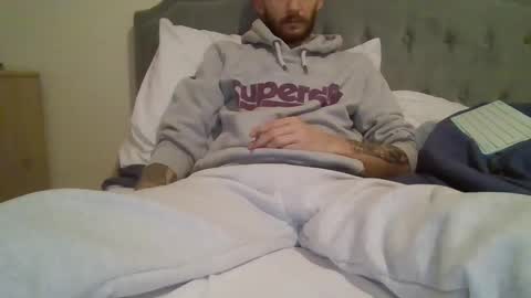 420feetloverr420 online show from October 30, 2:18 pm