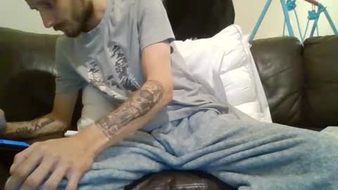 420feetloverr420 online show from May 6, 10:59 pm
