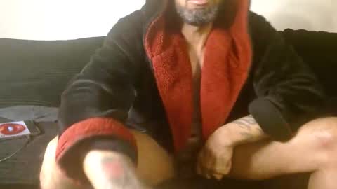 420flyguy online show from March 18, 3:09 am