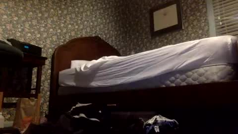 Snapshot of 420hellfire69 chatting on December 8, 11:40 pm 420hellfire69 online show from December 8, 11:40 pm