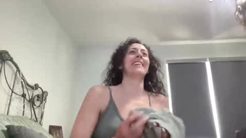 Snapshot of 420kc_couple chatting on June 4, 5:08 pm KC420Couple online show from June 4, 5:08 pm