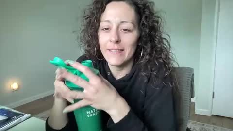 Snapshot of 420kc_couple chatting on June 25, 2:54 pm KC420Couple online show from June 25, 2:54 pm