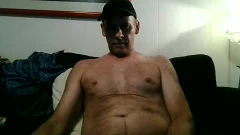 Snapshot of 4nuf chatting on June 16, 3:47 pm 4nuf online show from June 16, 3:47 pm