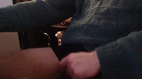 Snapshot of 64293boy chatting on January 12, 3:23 am 64293boy online show from January 12, 3:23 am