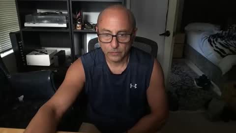 daddy vegas  for single women and couples here online show from May 9, 1:44 am