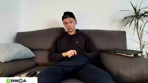 Snapshot of 696frank chatting on January 27, 10:27 am chico online show from January 27, 10:27 am