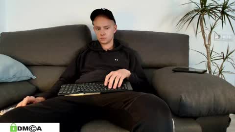 Snapshot of 696frank chatting on February 17, 10:18 am chico online show from February 17, 10:18 am