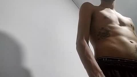 Snapshot of 69black_cock chatting on November 18, 4:28 am andrew online show from November 18, 4:28 am