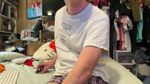 FUCKR online show from February 18, 4:41 am