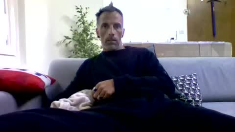 Num online show from October 18, 8:37 am