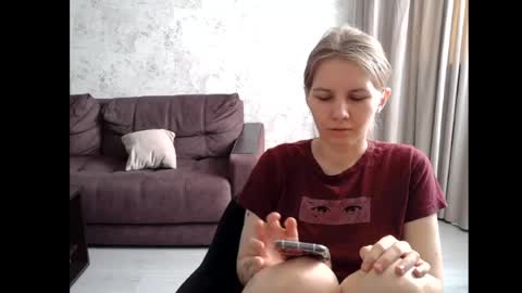 Snapshot of 69riley_reid69 chatting on June 18, 6:35 am 69Riley Reid69 online show from June 18, 6:35 am