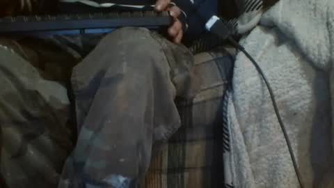 69sextoyboy69 online show from January 3, 1:27 am