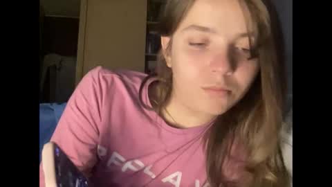 Snapshot of 75sowet018 chatting on September 26, 8:07 am 75sowet018 online show from September 26, 8:07 am