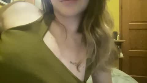 Snapshot of 75sowet018 chatting on December 5, 7:43 pm 75sowet018 online show from December 5, 7:43 pm