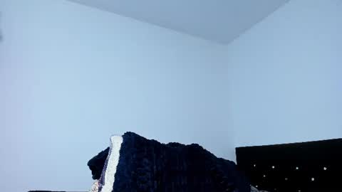 Snapshot of 77neferkitty77 chatting on June 20, 2:42 pm online show from June 20, 2:42 pm