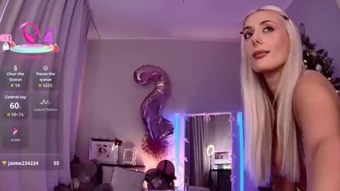 Loren Wood online show from February 26, 3:44 pm